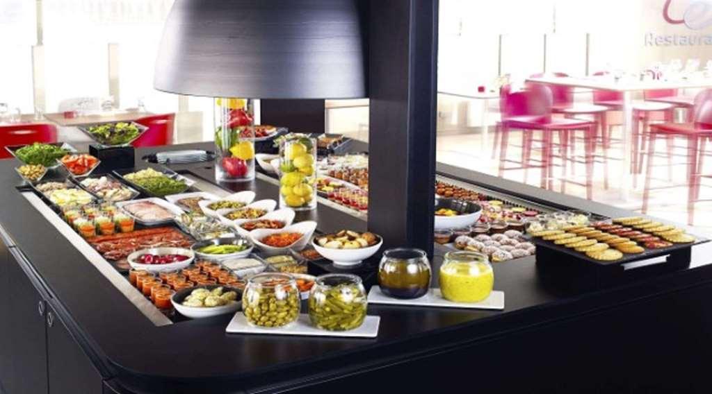 Campanile Biarritz Hotel Restaurant photo