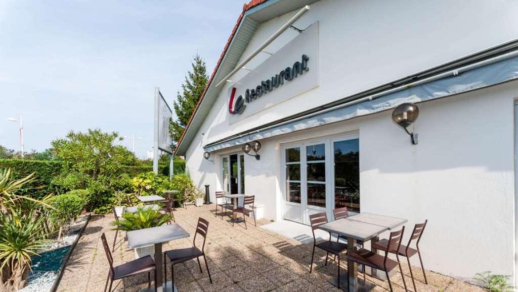Campanile Biarritz Hotel Restaurant photo