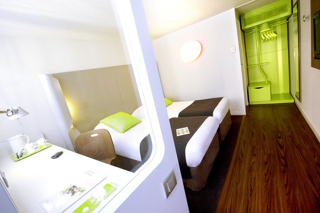 Campanile Biarritz Hotel Room photo